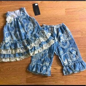 Isobella & Chloe Outfit